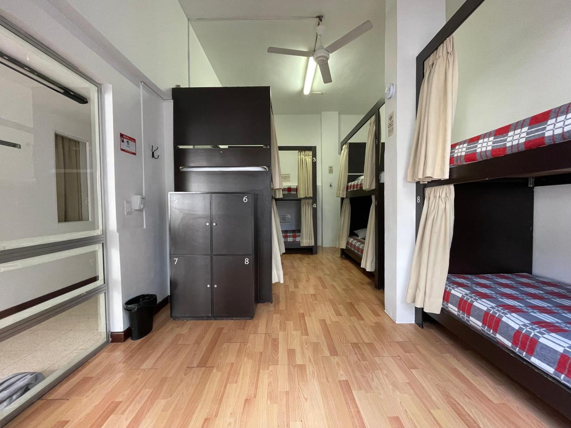 Hostal Lleras Calle 8 ميديلين المظهر الخارجي الصورة
