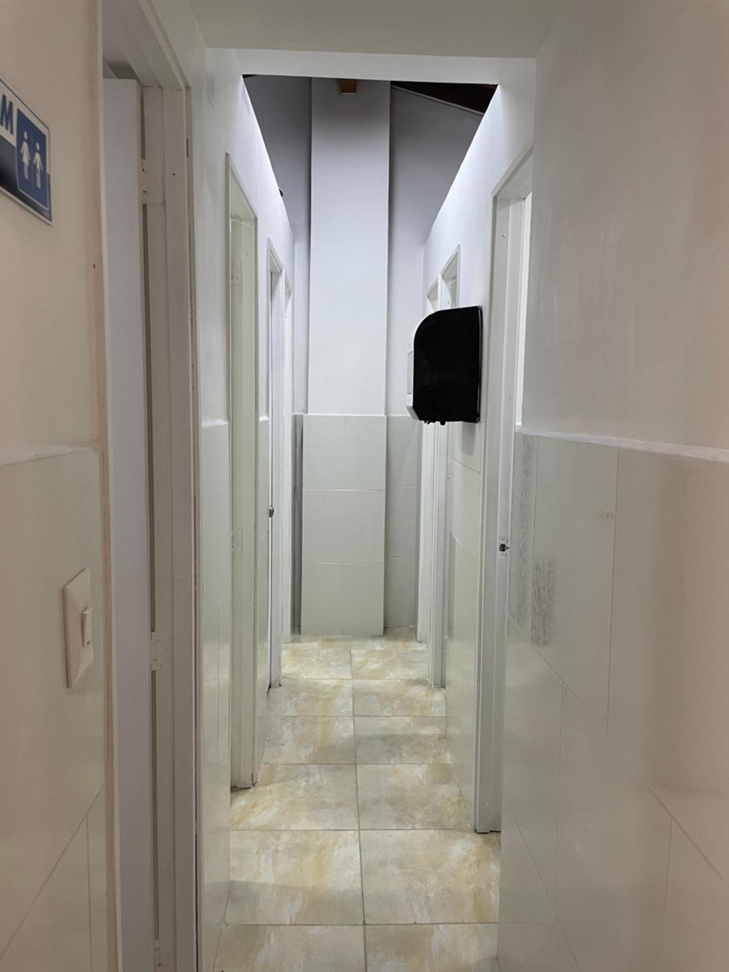 Hostal Lleras Calle 8 ميديلين المظهر الخارجي الصورة