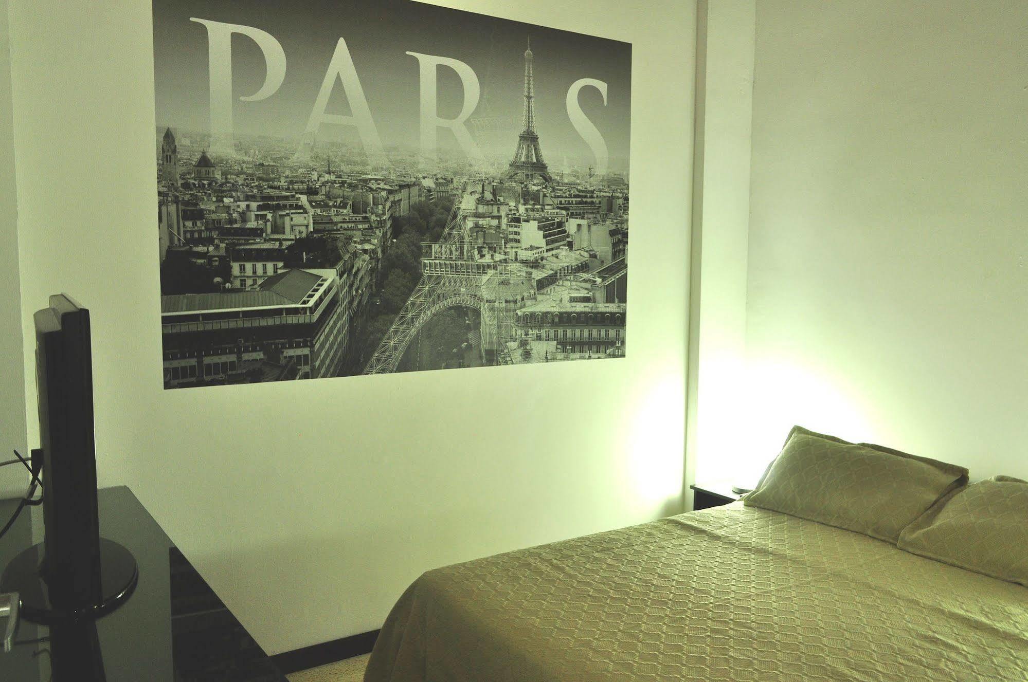 Hostal Lleras Calle 8 ميديلين المظهر الخارجي الصورة