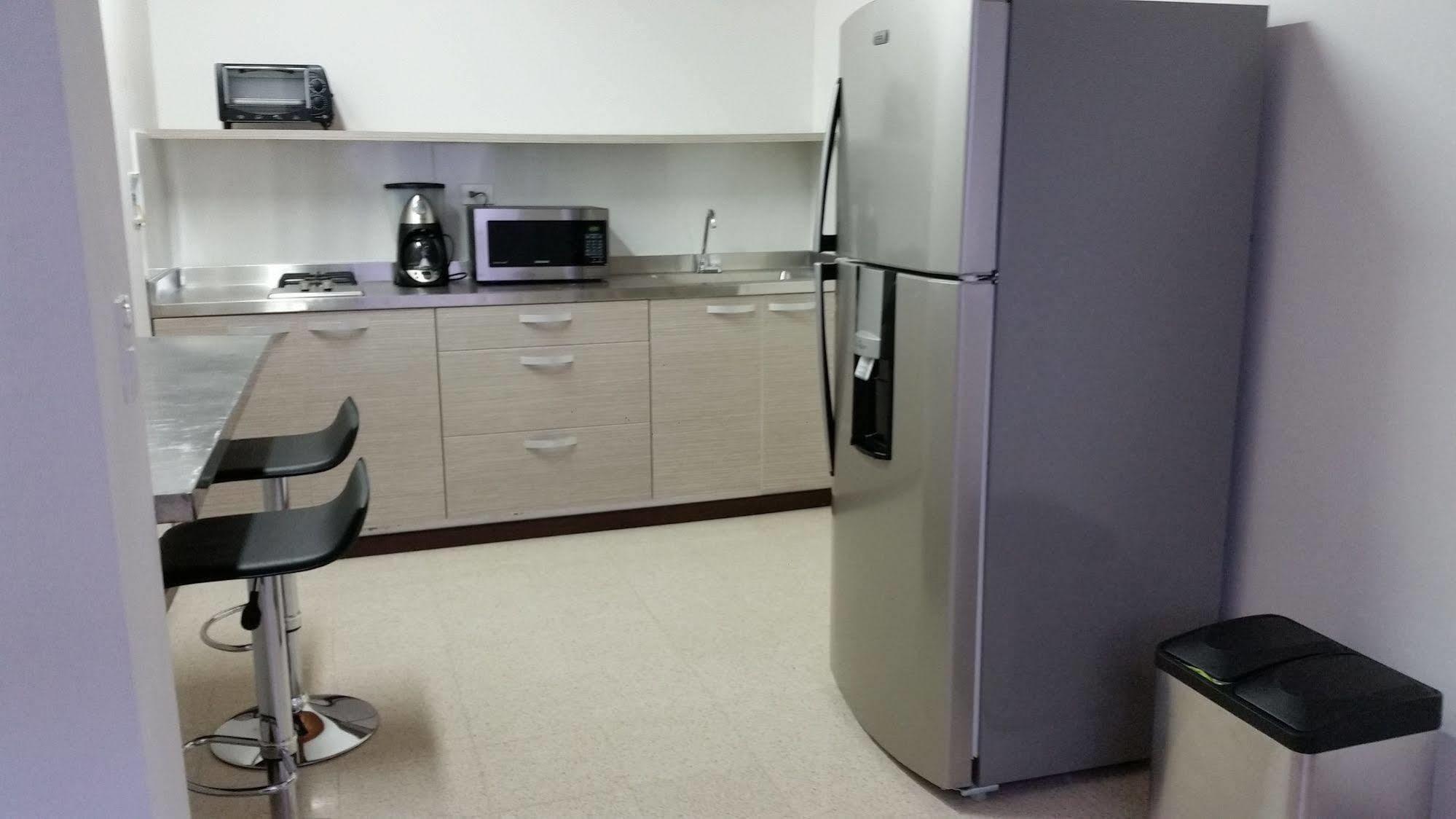 Hostal Lleras Calle 8 ميديلين المظهر الخارجي الصورة